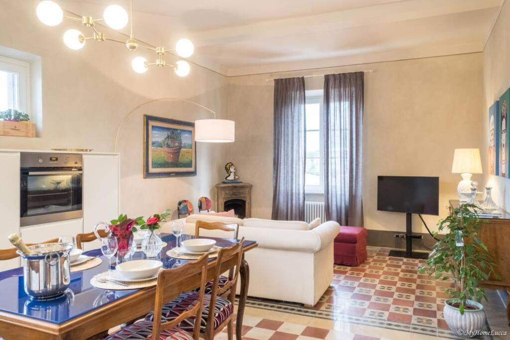 Casa Maria - Attico Di Lusso Vicino Alle Mura Лукка Экстерьер фото