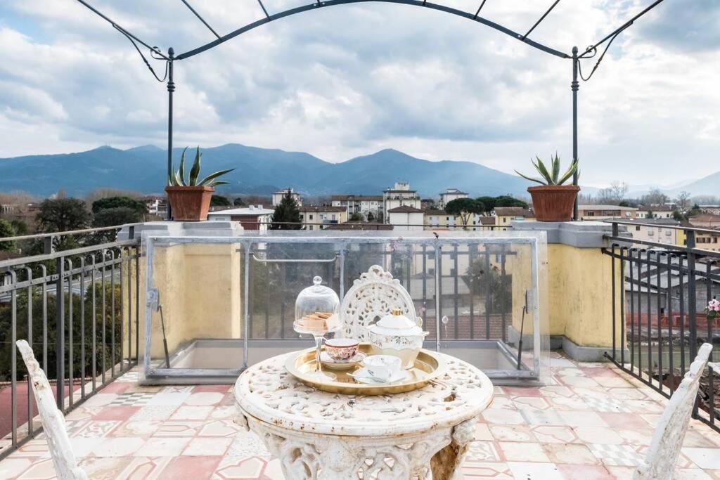 Casa Maria - Attico Di Lusso Vicino Alle Mura Лукка Экстерьер фото