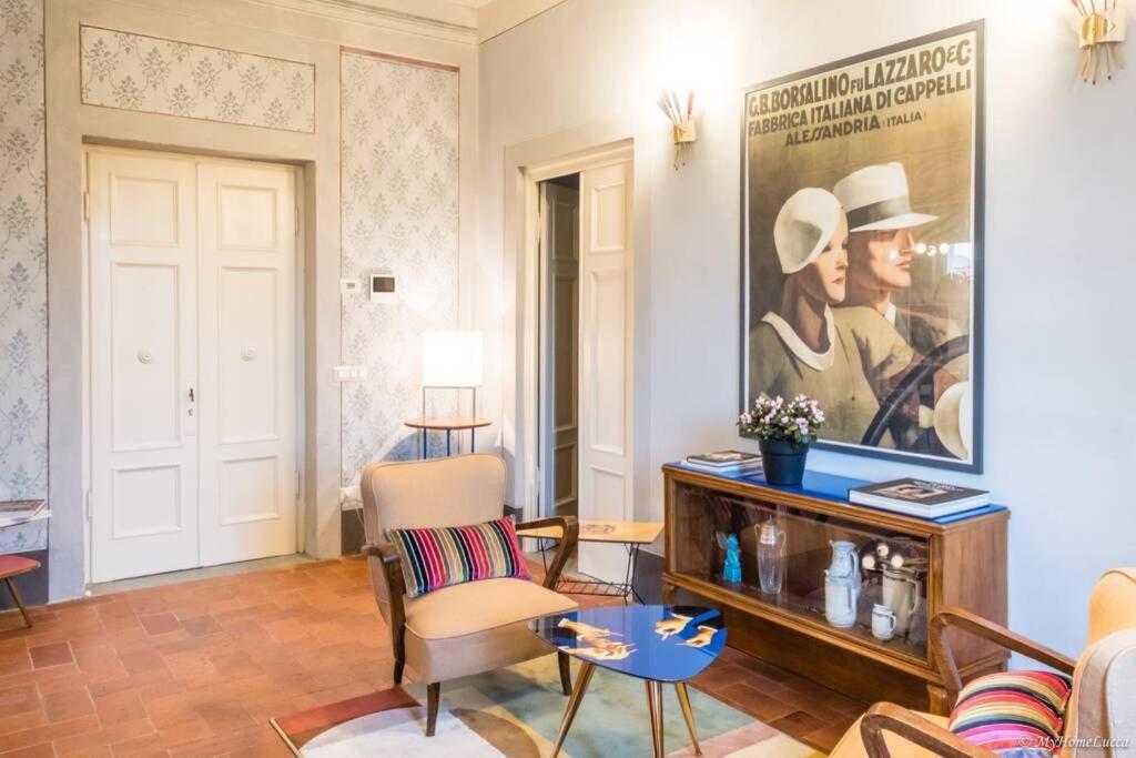 Casa Maria - Attico Di Lusso Vicino Alle Mura Лукка Экстерьер фото